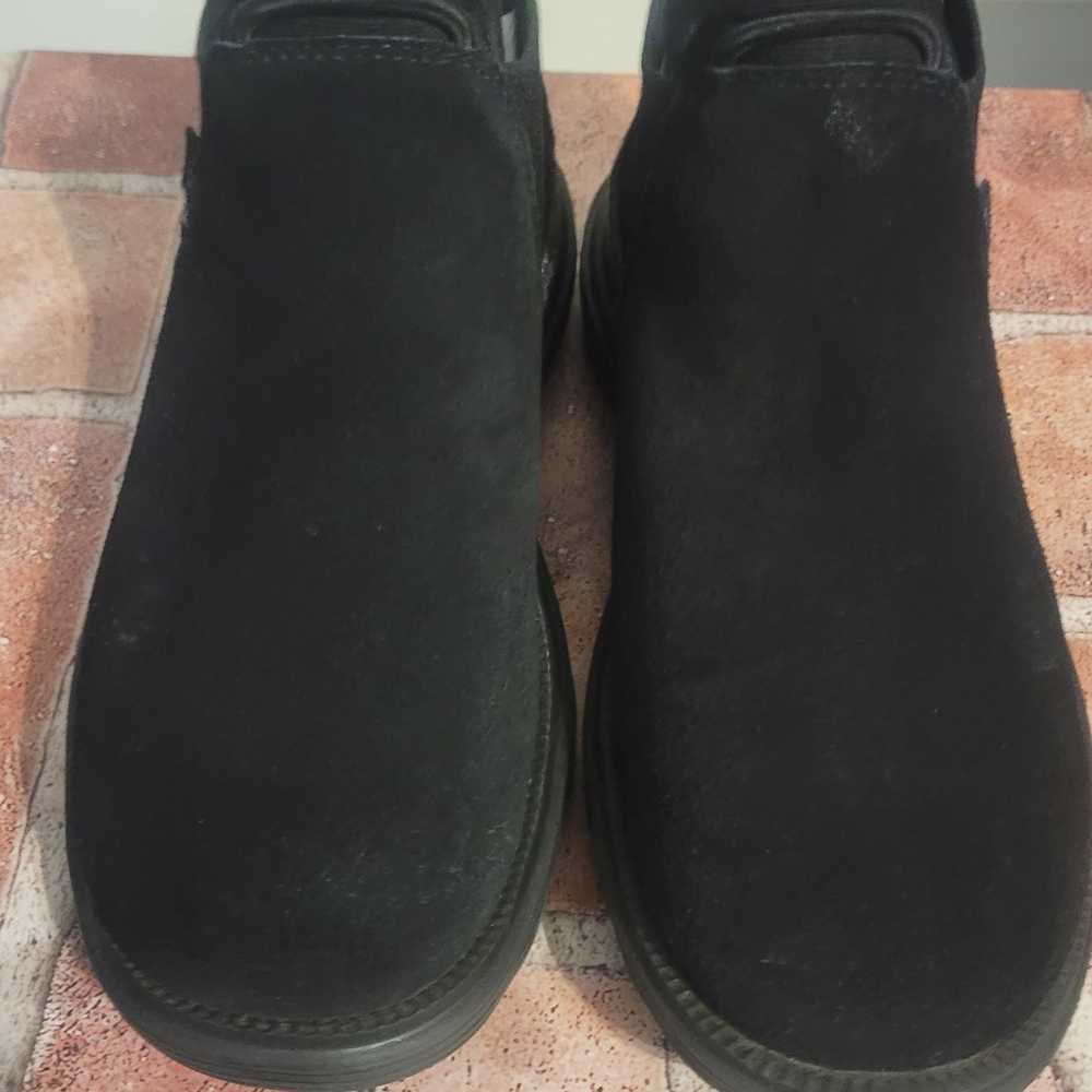 Hey Dude Women's Black Suede Boots